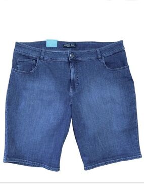 NWT Riders By Lee blue denim stretch Jean Bermuda shorts Womens Sz 22W